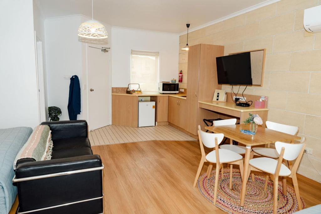 Portside Motel Port Campbell Kültér fotó